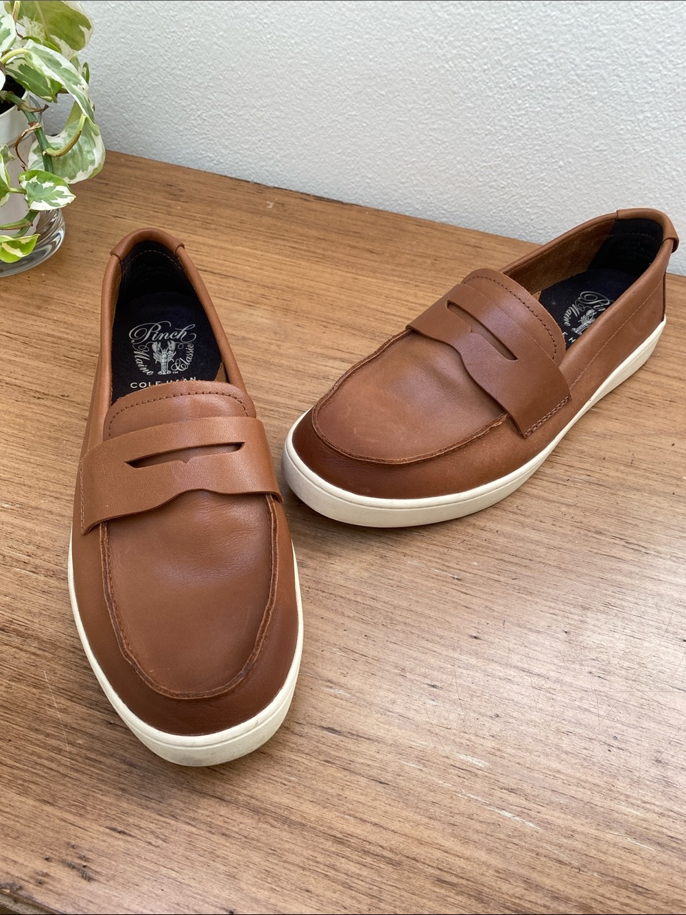 Cole Haan Men’s Pinch Brown Leather Long- Weeknder Penny Loafers Size 9.5